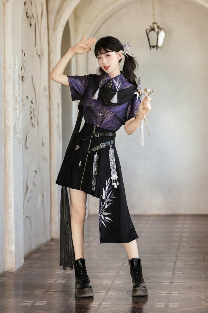 Unchartde Stars Collaborated The Ink Crow and Hanfu Top and Skirt