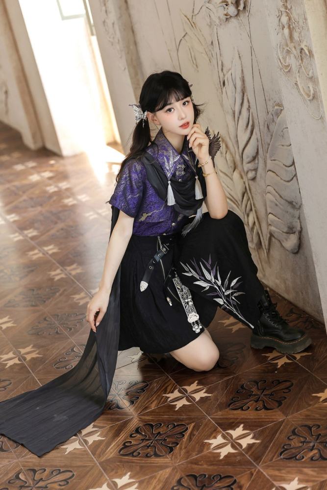 Unchartde Stars Collaborated The Ink Crow and Hanfu Top and Skirt