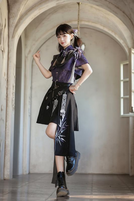 Unchartde Stars Collaborated The Ink Crow and Hanfu Top and Skirt