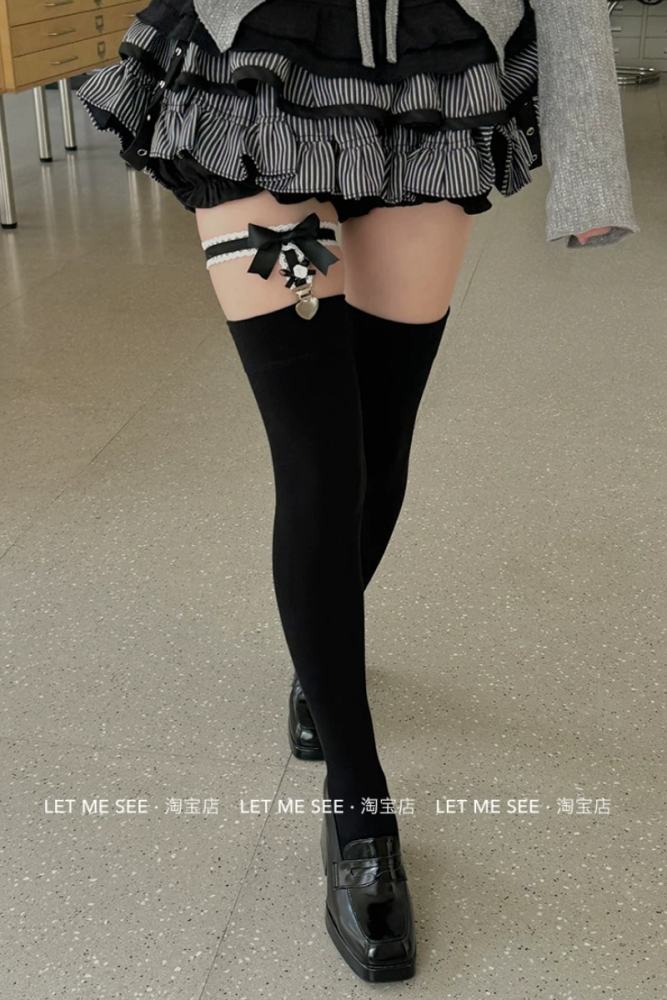 Roji Rose Lace Elastic Garters