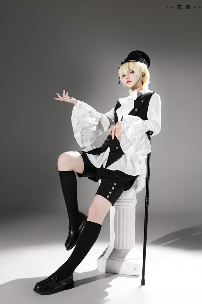 Princess Chronicles The Ashes Blouse Vest and Shorts Ouji Outfit