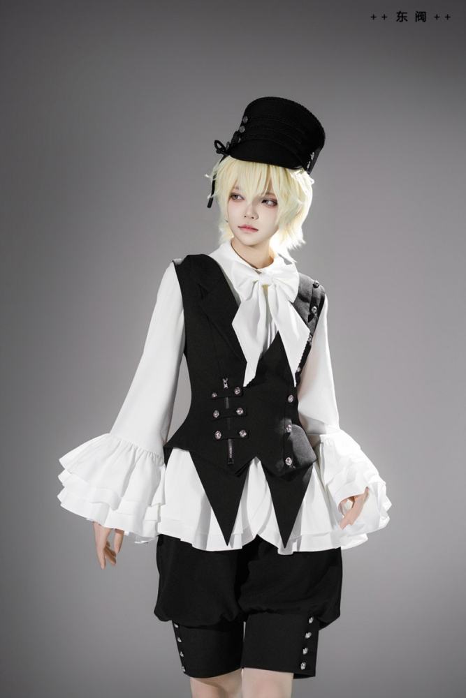 Princess Chronicles The Ashes Blouse Vest and Shorts Ouji Outfit