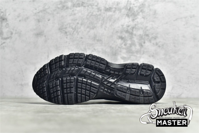 ASICS GEL KAYANO 26 BLACK/BLACK/BLACK 1011A541-002