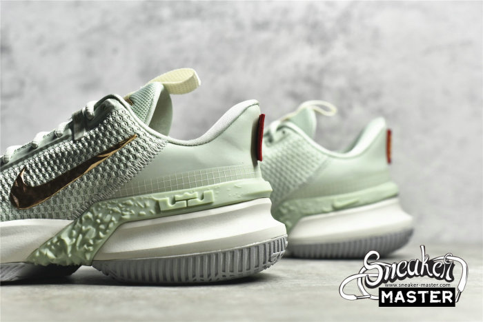 NIKE LEBRON AMBASSADOR 13 EMPIRE JADE PISTACHIO FROST/WHITE/GOLD CQ9329-300