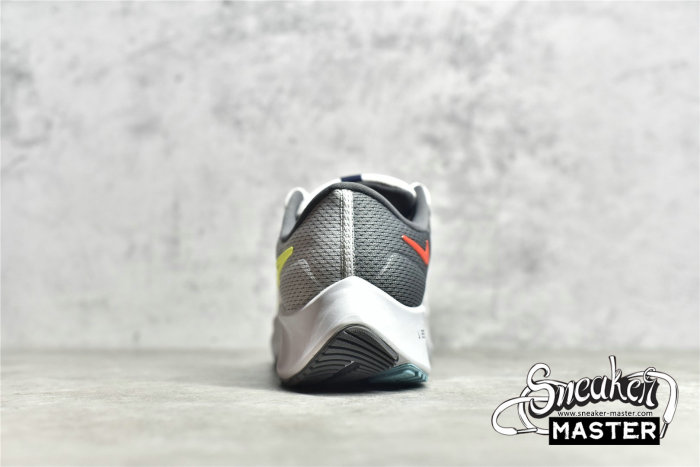 NIKE AIR ZOOM PEGASUS 38 LE GREEDY DARK SMOKE GREY/WHITE/FLASH CRIMSON/VOLT DJ3128-001
