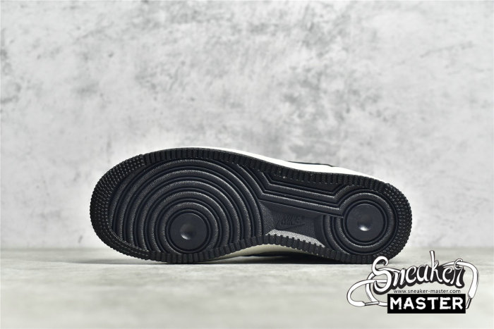 NIKE AIR FORCE 1 LOW 07 OLIVE/BLACK/WHITE YG5063-203