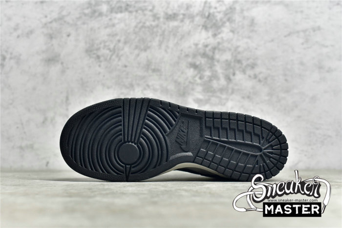 NIKE SB DUNK LOW STEAMBOY OST X LATEST OTOMO KATSUHIRO CARBON BLACK/GREY/DARK BROWN LF0039-003