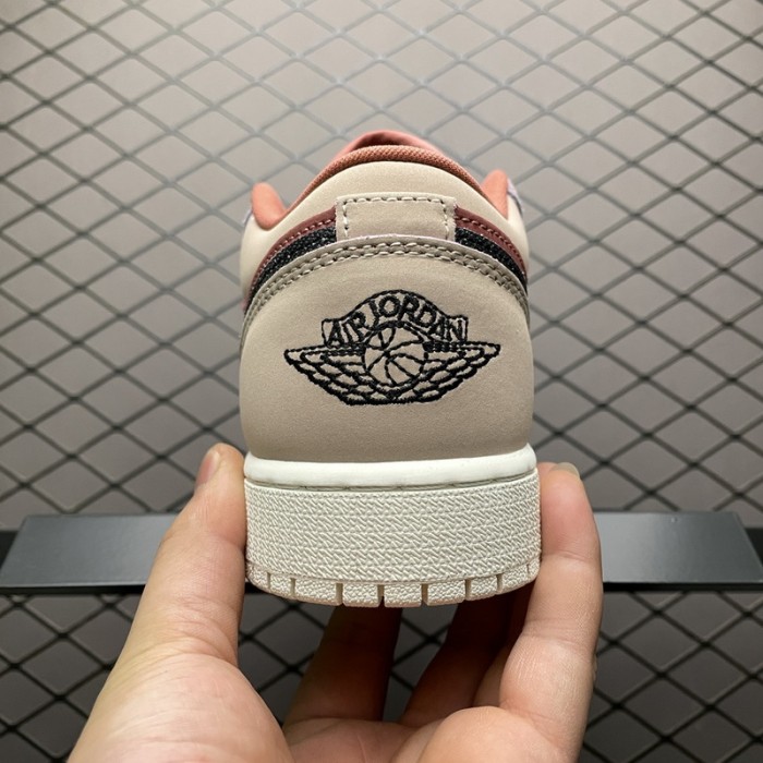 Air Jordan 1 Low Canyon Rust (W)