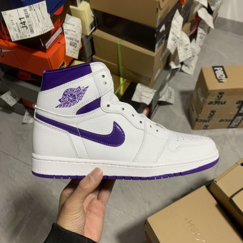 Air Jordan 1 Retro High Court Purple