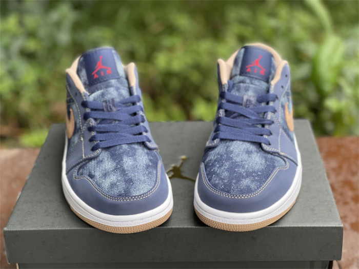 Air Jordan 1 Low SE 'Denim'