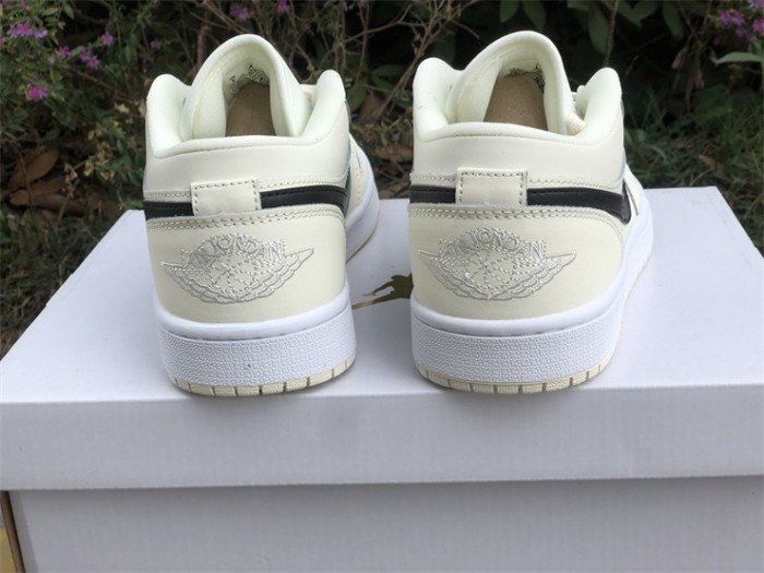 WOMEN Air Jordan 1 Low 'Coconut Milk'