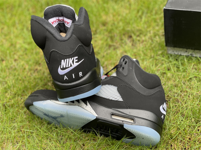 Air Jordan 5 OG 'Metallic'