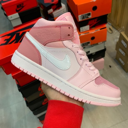 Air Jordan 1 Mid “Digital Pink