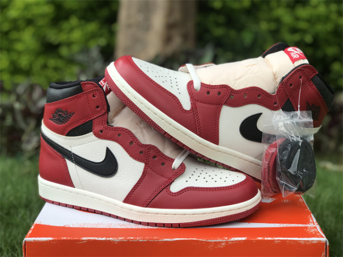 Air Jordan 1 Retro High OG 'Chicago Lost & Found'