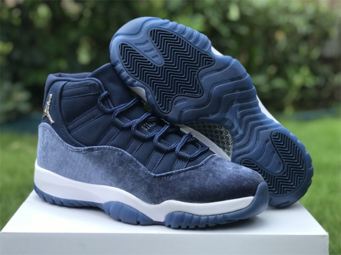 Air Jordan 11 Velvet WOMEN “Midnight Navy”