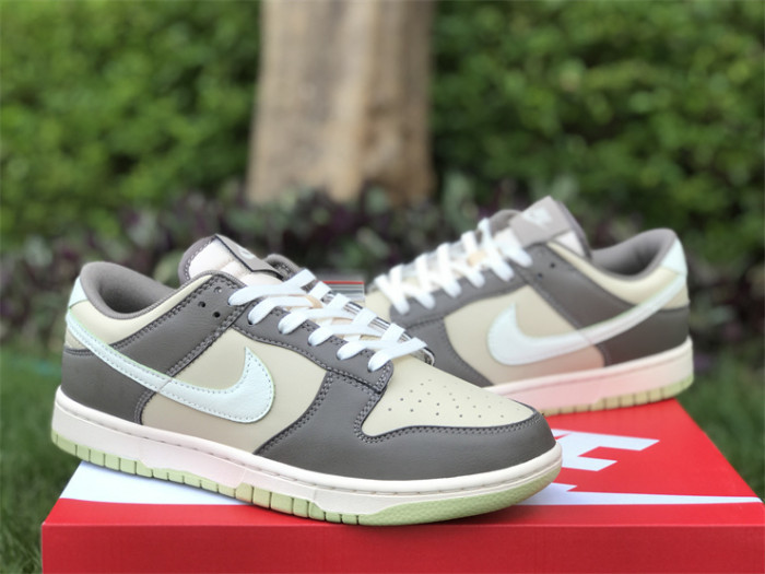 WOMEN Nike Dunk Low