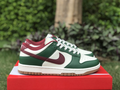 Dunk Low 'Gorge Green Team Red'