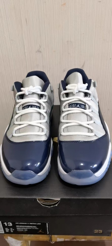 Air Jordan 11 Retro Low Georgetown - 528895-007