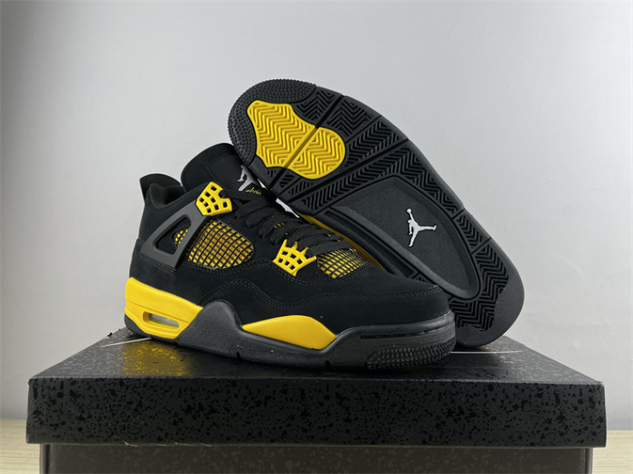 Air Jordan 4 “Thunder 2023