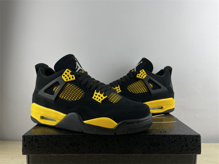 Air Jordan 4 “Thunder 2023