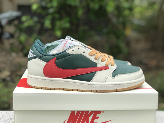 Travis Scott x Air Jordan 1 Low OG