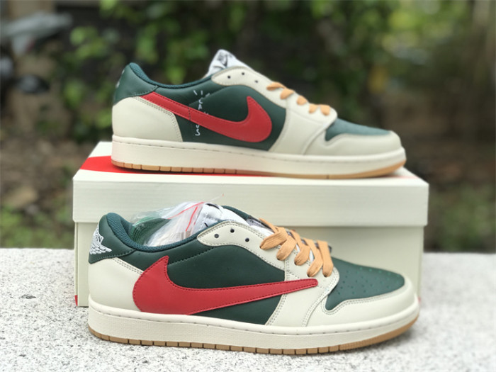 Travis Scott x Air Jordan 1 Low OG