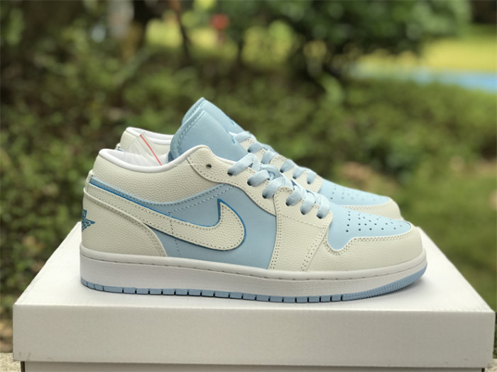 Air Jordan 1 Low SE 'Reverse Ice Blue'