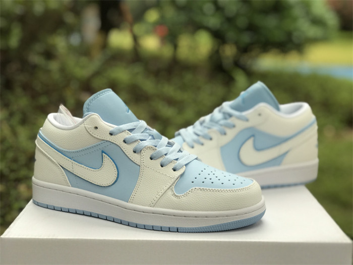 Air Jordan 1 Low SE 'Reverse Ice Blue'