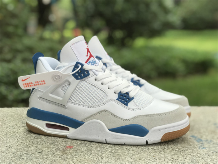 Air Jordan 4 Retro DR5415-104