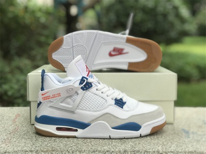 Air Jordan 4 Retro DR5415-104