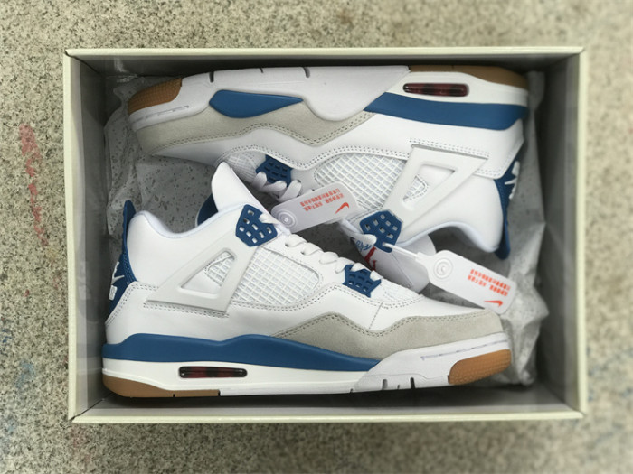 Air Jordan 4 Retro DR5415-104