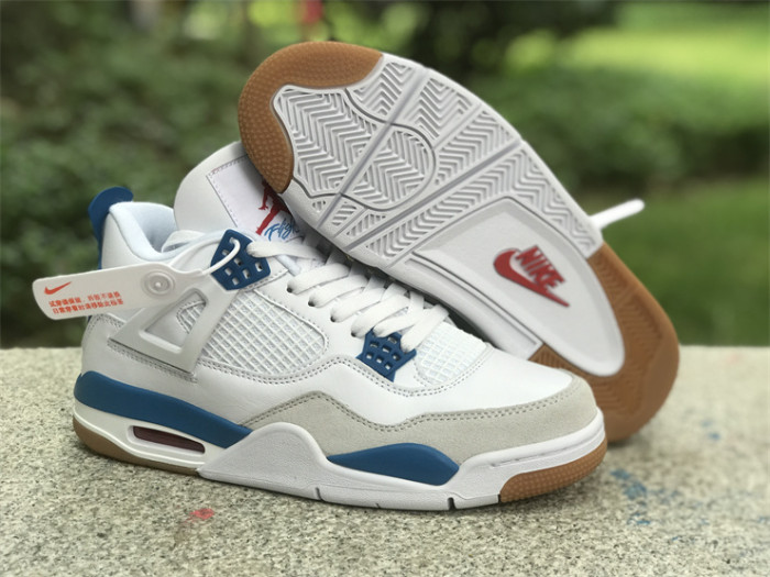 Air Jordan 4 Retro DR5415-104