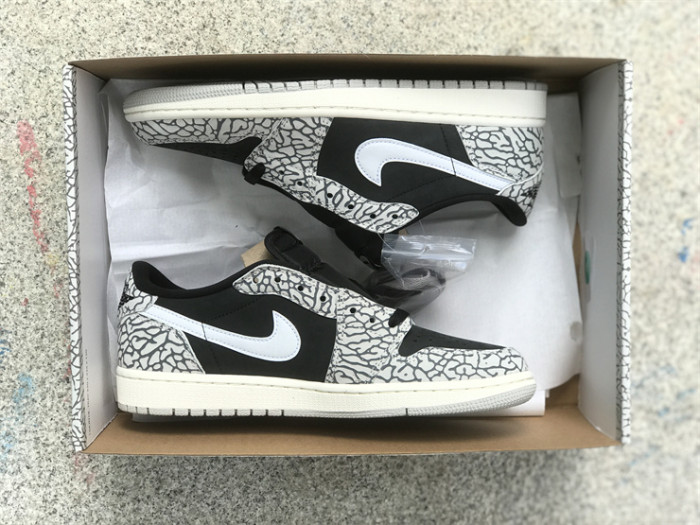 Air Jordan 1 Retro Low OG 'Black Cement'