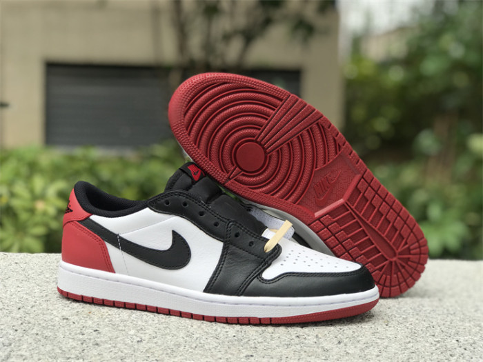 Air Jordan 1 Retro Low OG 'Black Toe' 2023