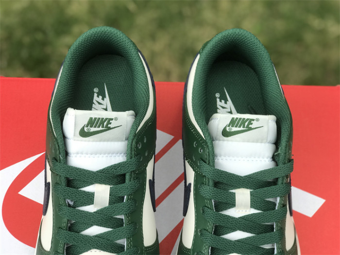 Nike Dunk Low “Gorge Green”
