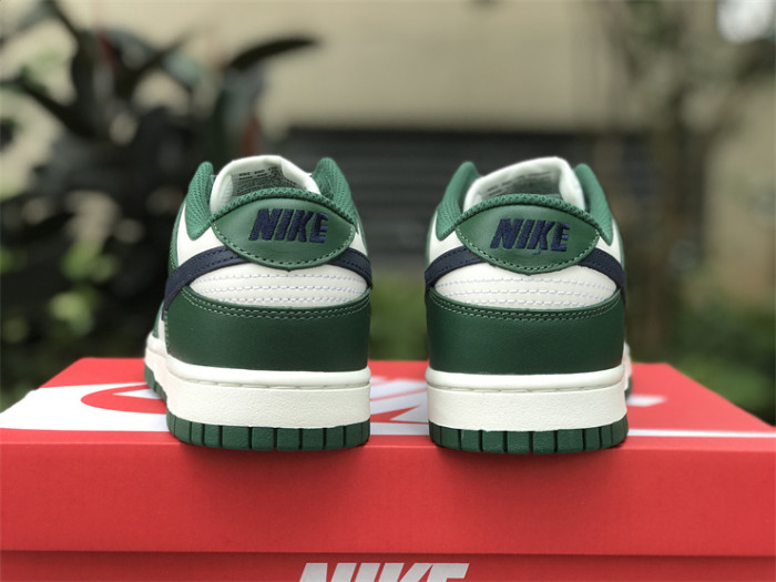 Nike Dunk Low “Gorge Green”
