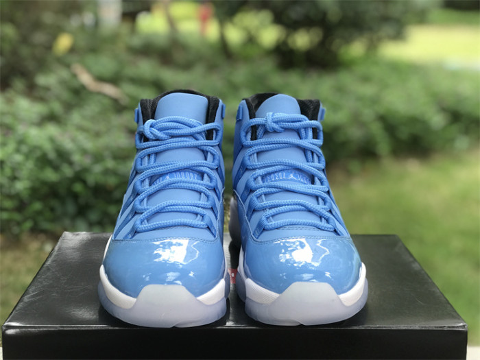 Air Jordan 11 Pantone