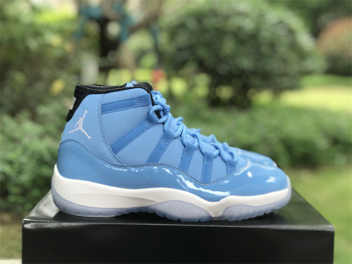 Air Jordan 11 Pantone