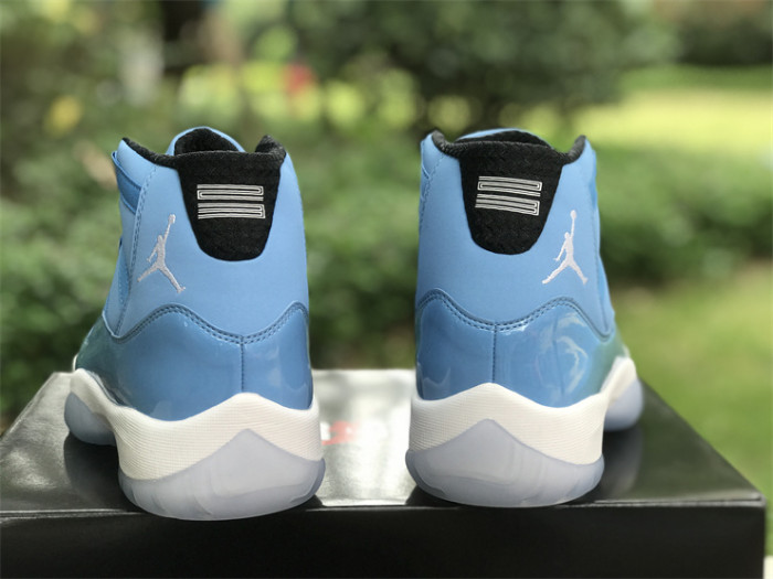 Air Jordan 11 Pantone