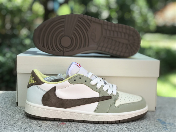 Travis Scott x Air Jordan 1 Low