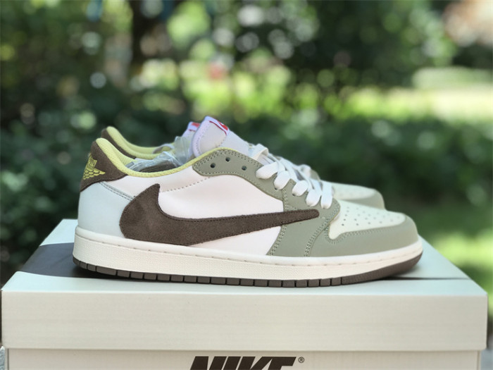 Travis Scott x Air Jordan 1 Low