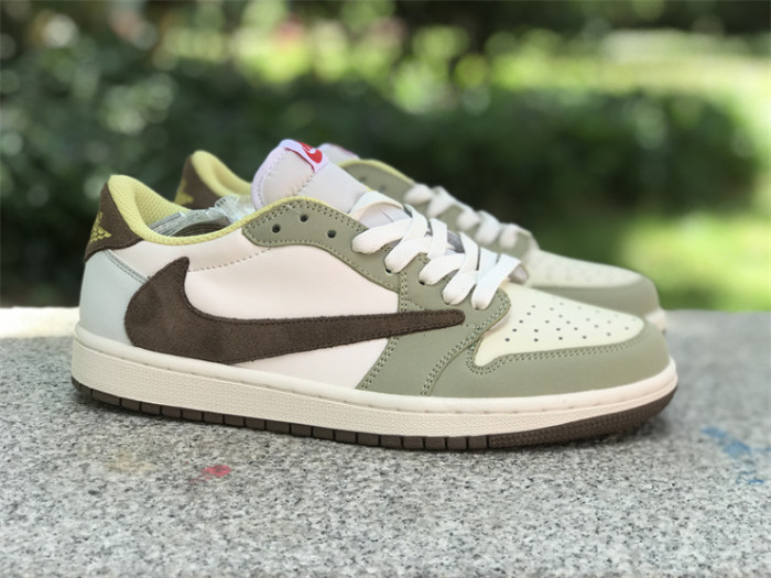 Travis Scott x Air Jordan 1 Low