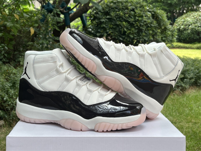 Air Jordan 11 Retro 'Neapolitan'