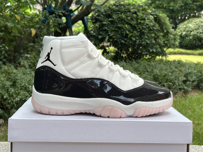 Air Jordan 11 Retro 'Neapolitan'