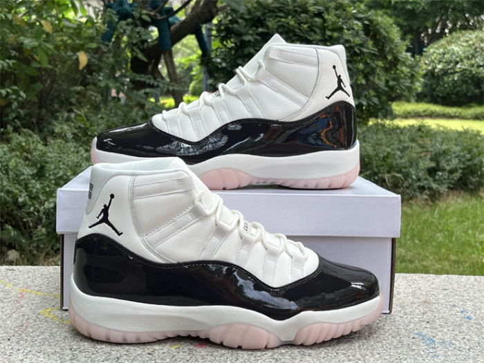 Air Jordan 11 Retro 'Neapolitan'