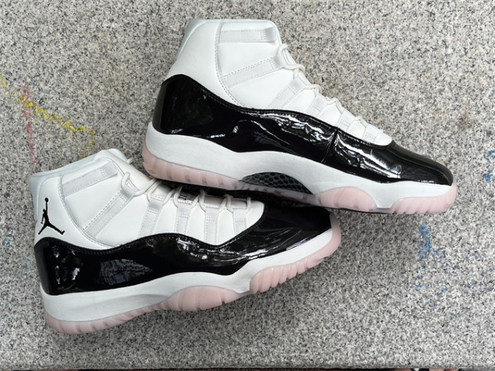 Air Jordan 11 Retro 'Neapolitan'