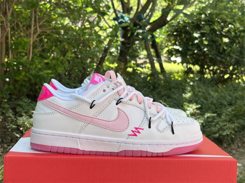 Nike Dunk Low 520 Pack Pink