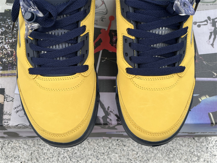 Jordan 5 Retro Michigan