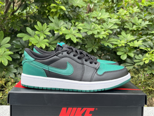 Air Jordan 1 Retro Low OG Black Gorge Green