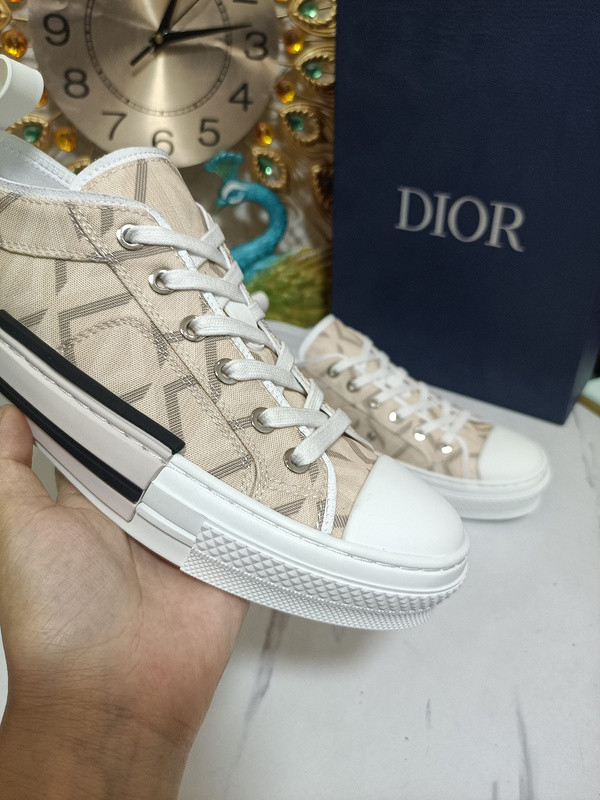 Super Max Dior Shoes-526